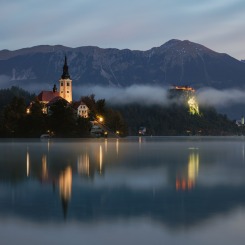 Nad Bledem wstaje dzień