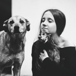 dziewczyna i jej psy #2